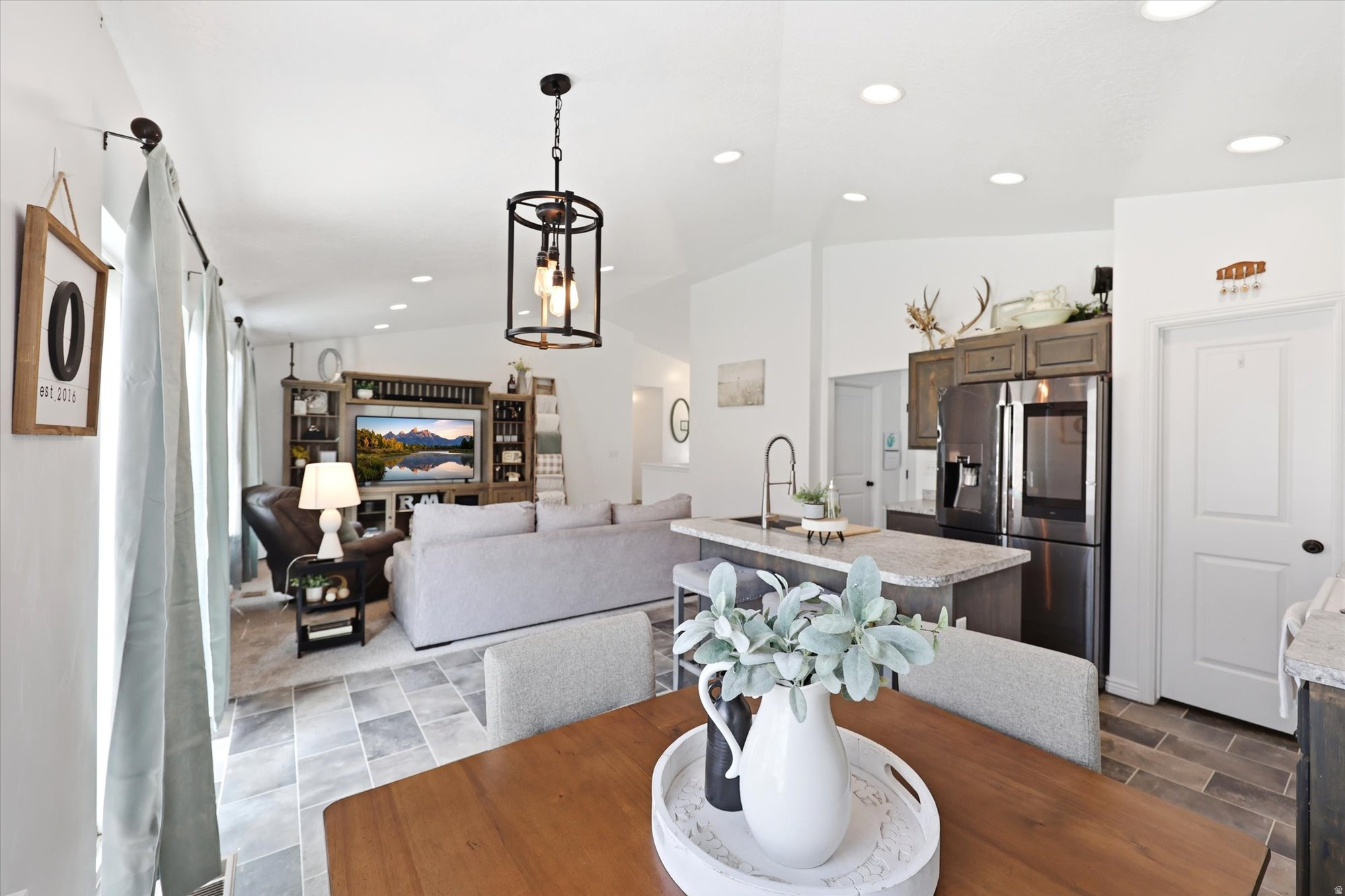 RIDGE - Residential
