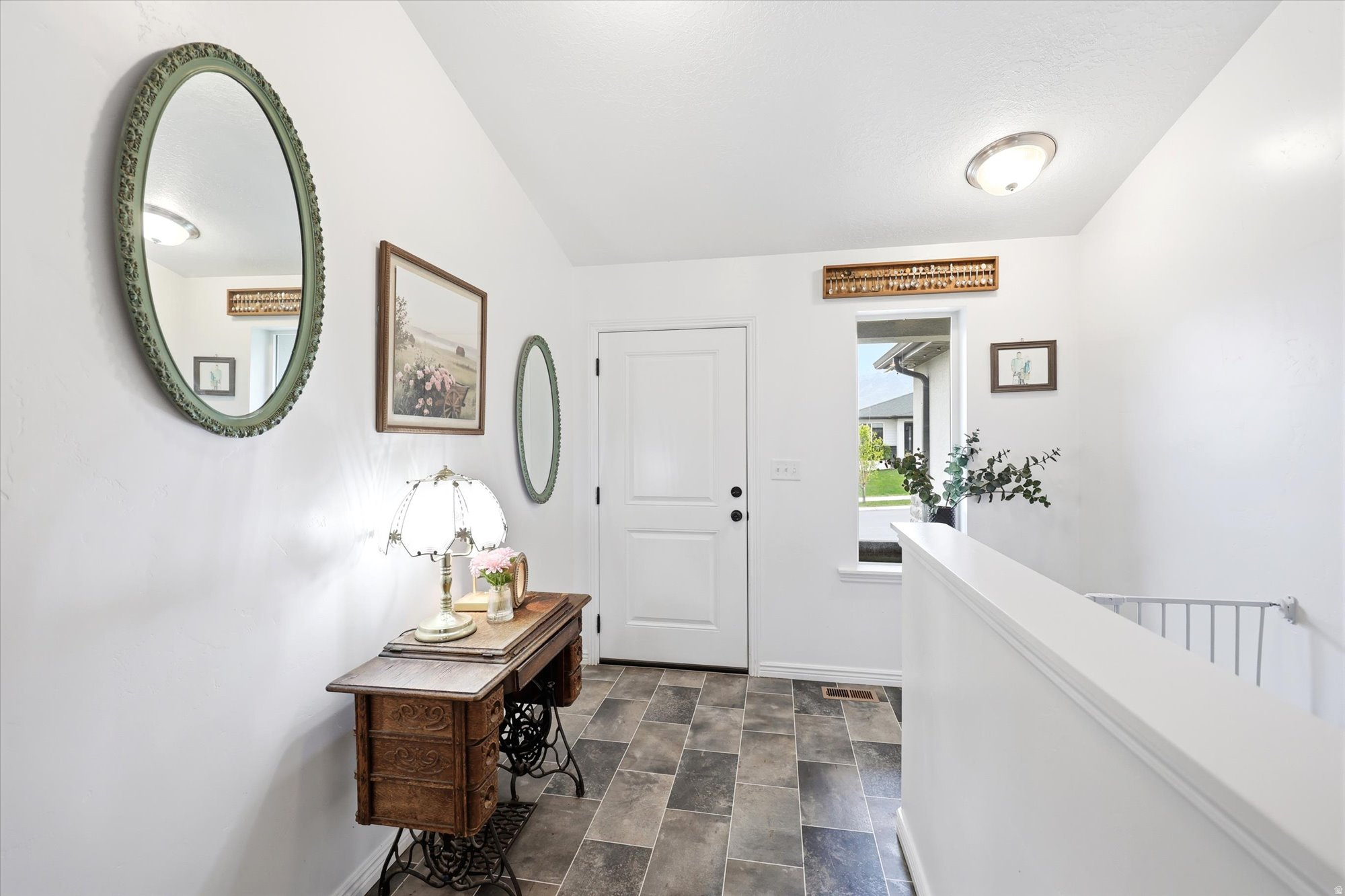 RIDGE - Residential
