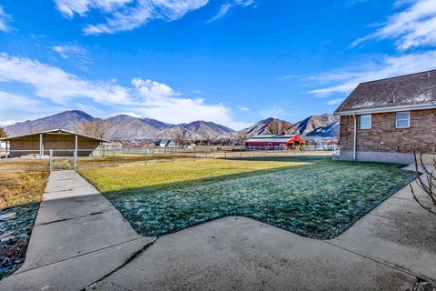 Tiny photo for 1060 W 2620 S, Mapleton, UT 84664 (MLS # 2144802)