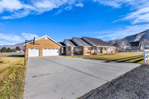 Tiny photo for 1060 W 2620 S, Mapleton, UT 84664 (MLS # 2144802)