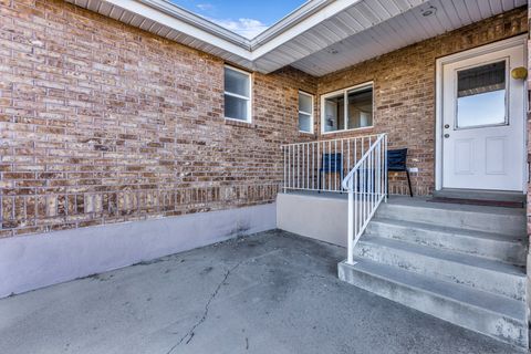 Tiny photo for 1060 W 2620 S, Mapleton, UT 84664 (MLS # 2144802)