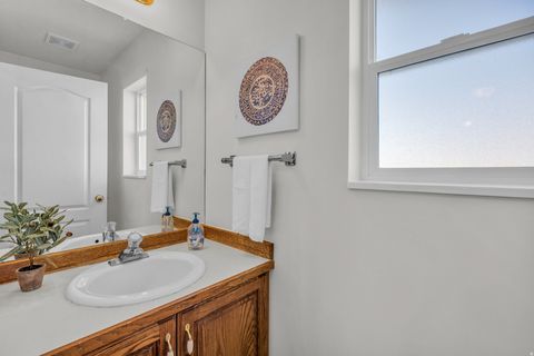 Tiny photo for 1060 W 2620 S, Mapleton, UT 84664 (MLS # 2144802)