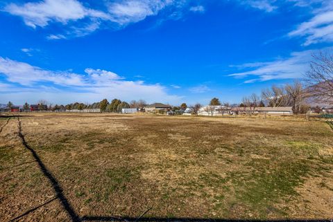 Tiny photo for 1060 W 2620 S, Mapleton, UT 84664 (MLS # 2144802)