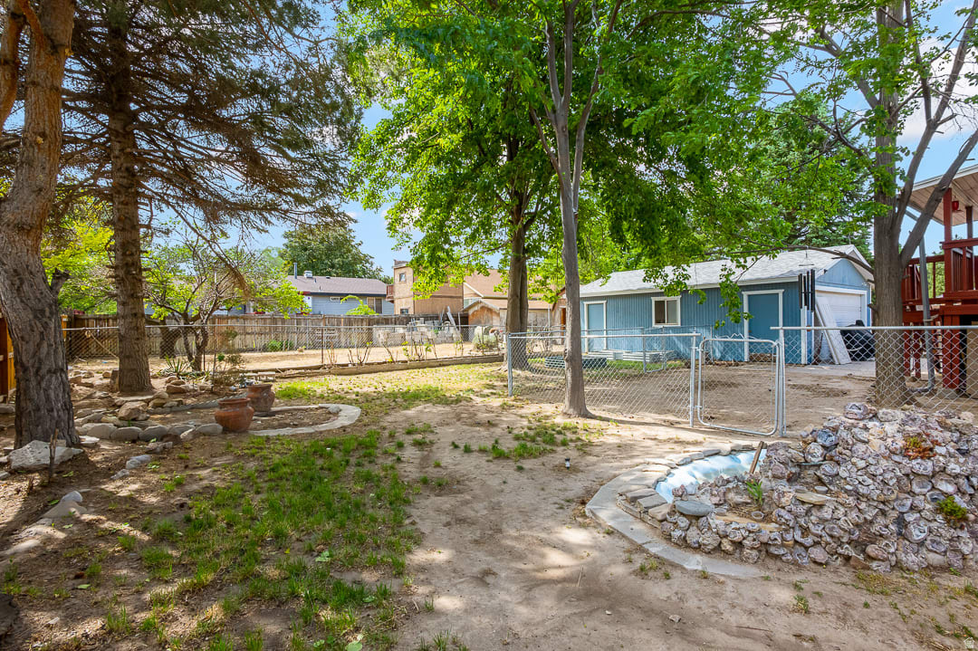 COUNTRY HILLS #1 - Residential