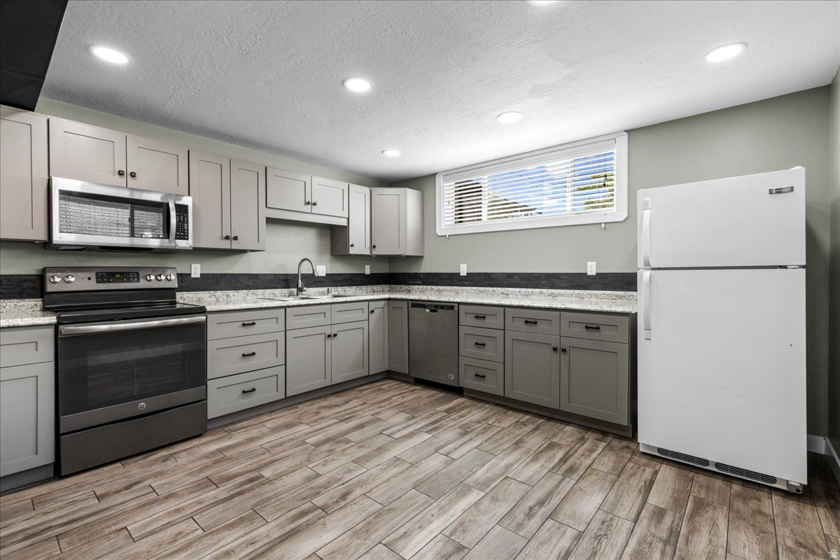 KELSEY SUB - Residential