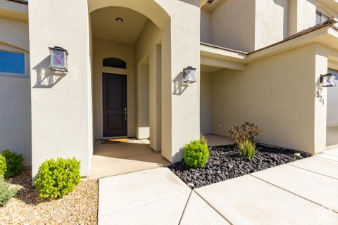 Tiny photo for 521 PALM COVE AVE, Washington, UT 84780 (MLS # 2191434)