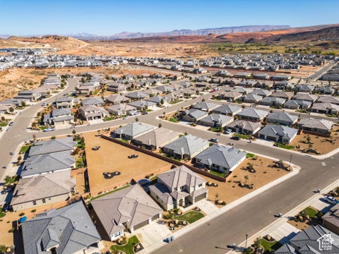 Tiny photo for 521 PALM COVE AVE, Washington, UT 84780 (MLS # 2191434)