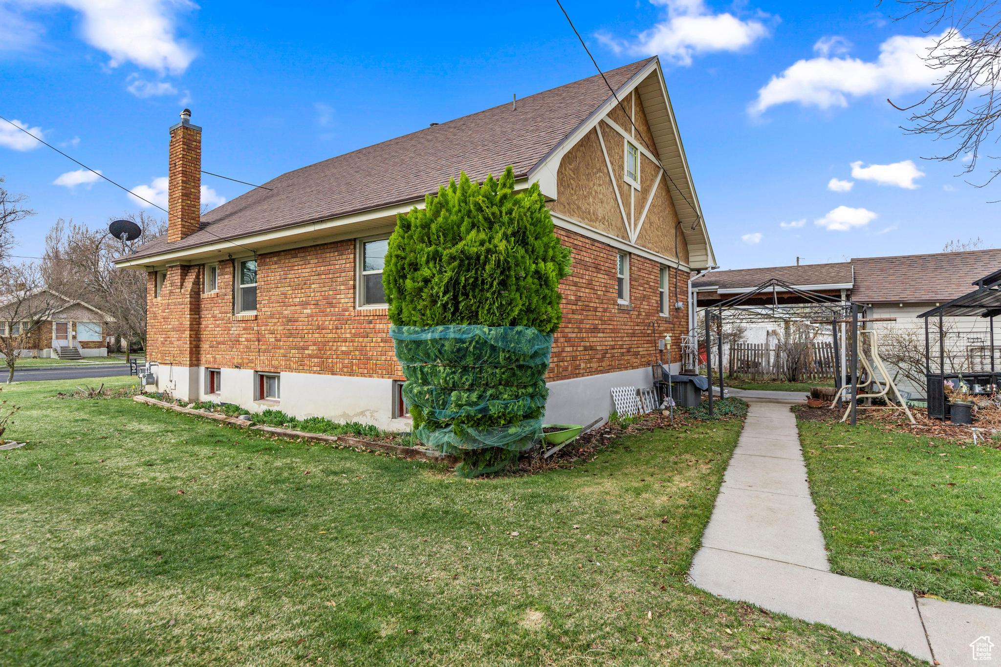 325 E 300, Logan, Utah image 36