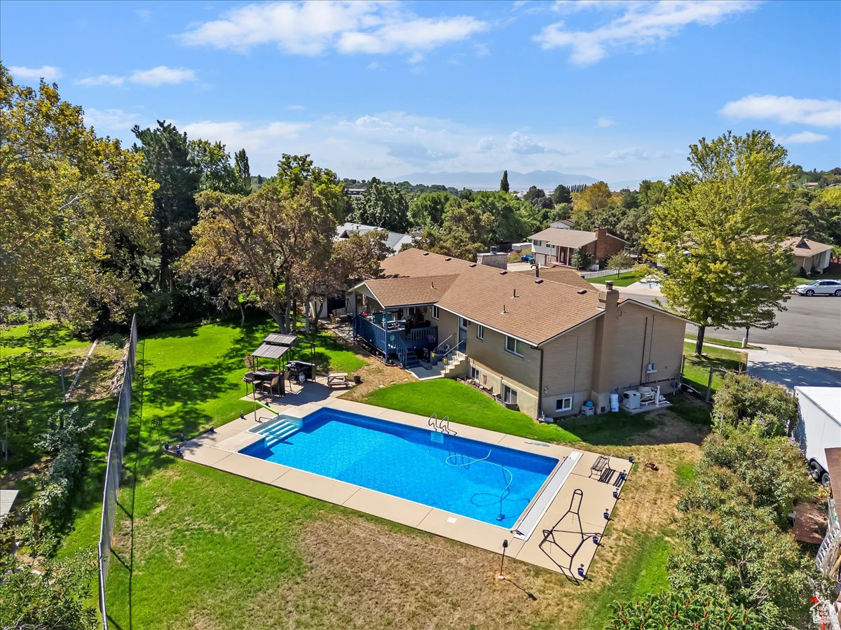LA DONNA MESA PLAT B - Residential