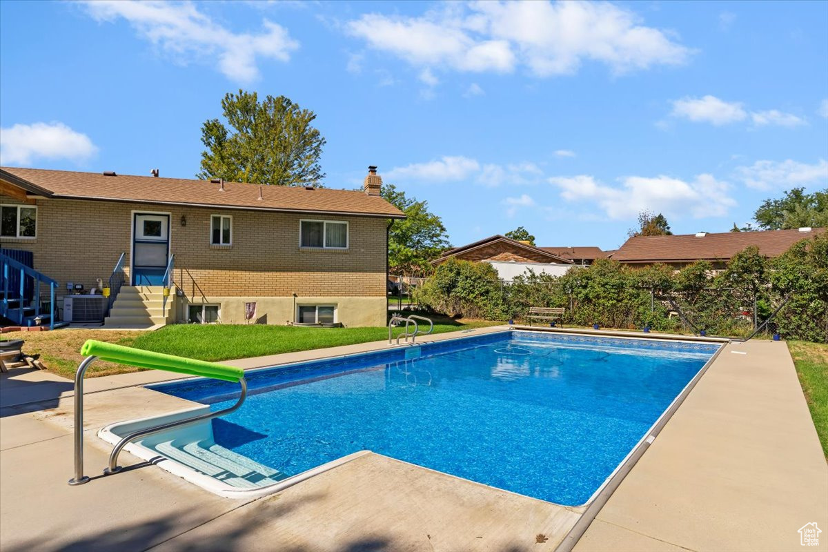 LA DONNA MESA PLAT B - Residential