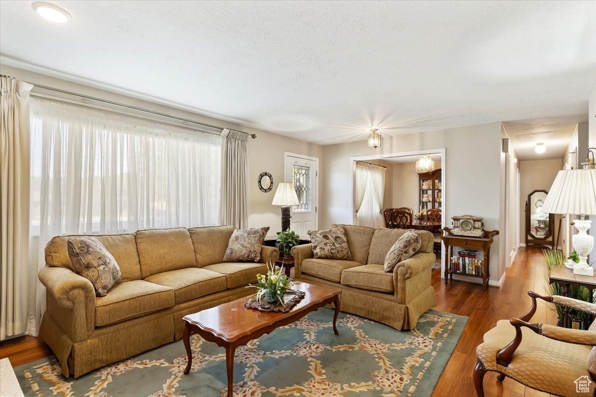 LA DONNA MESA PLAT B - Residential
