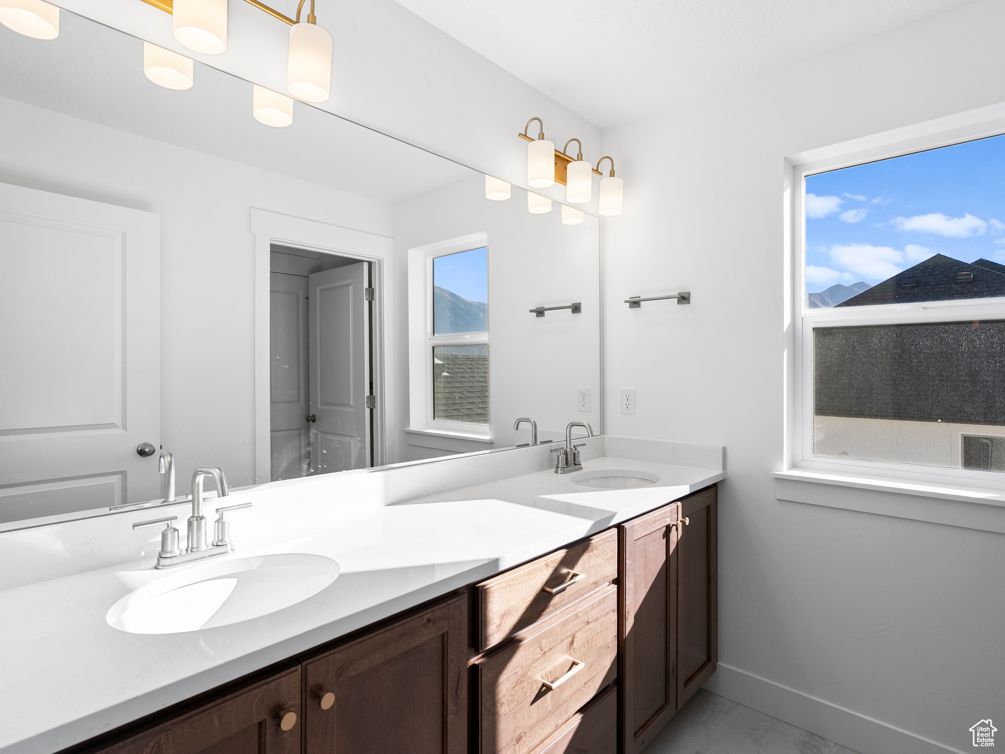 MOONLIGHT VILLAGE - Residential