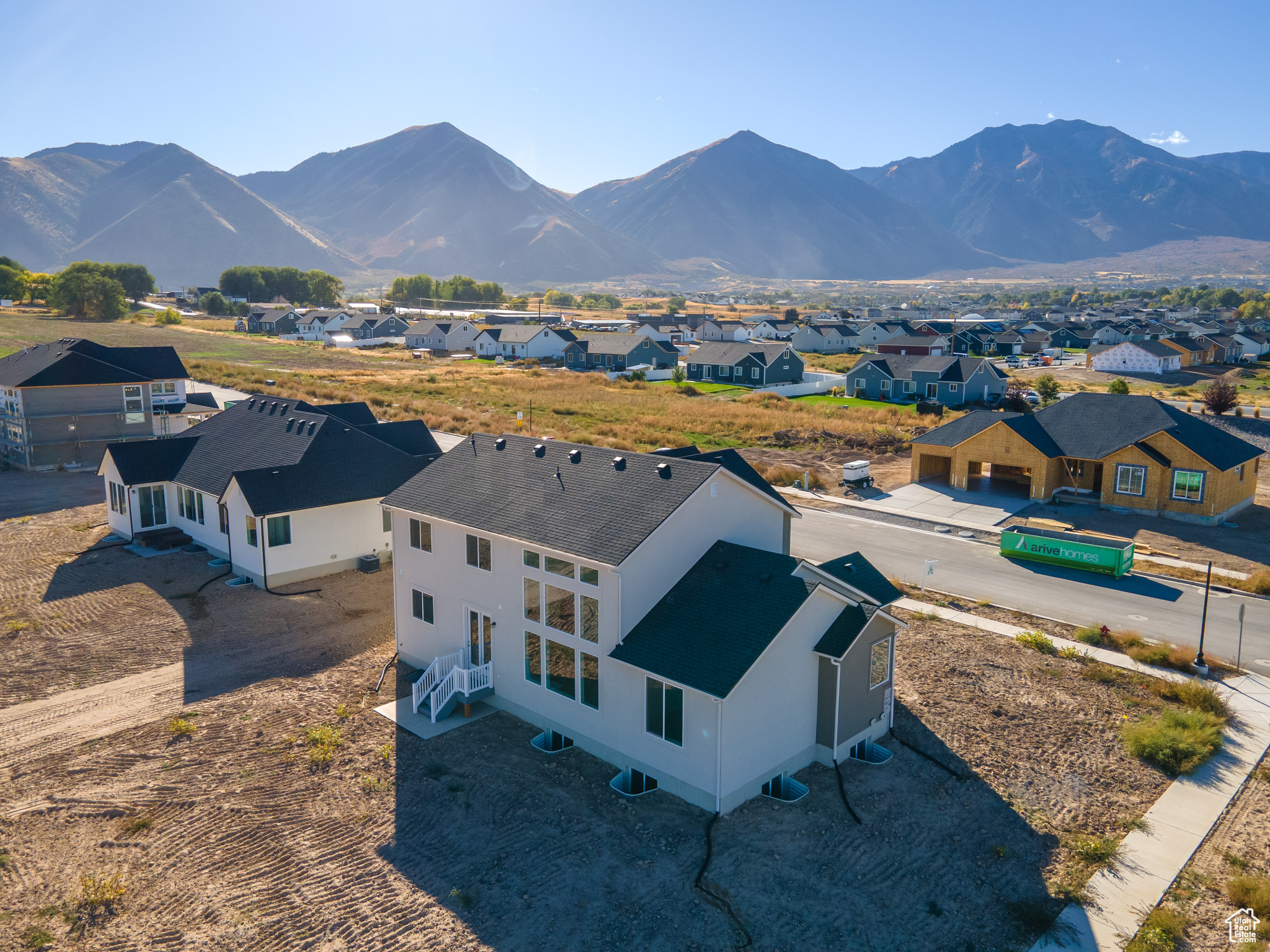 MOONLIGHT VILLAGE - Residential