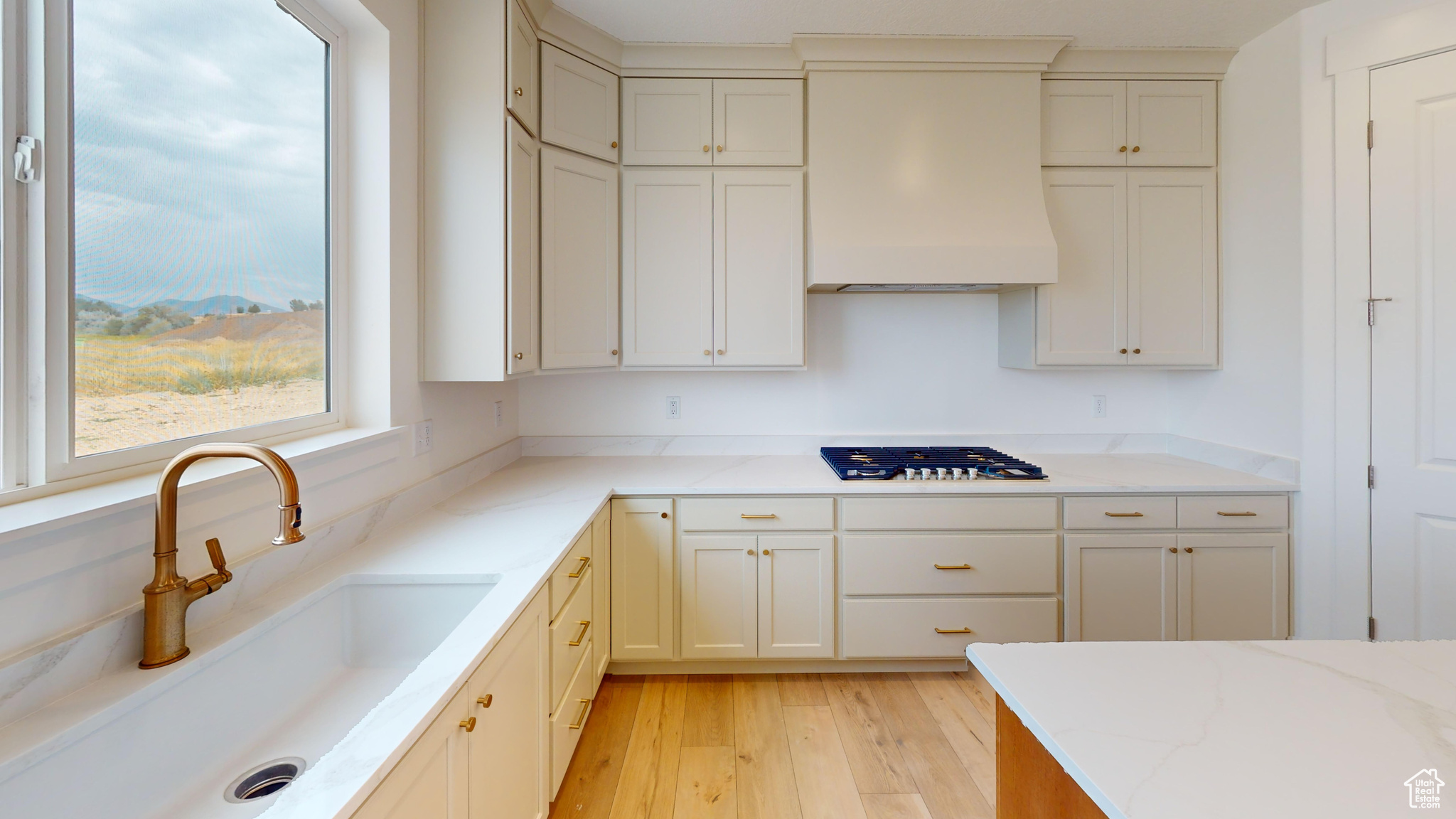 MOONLIGHT VILLAGE - Residential