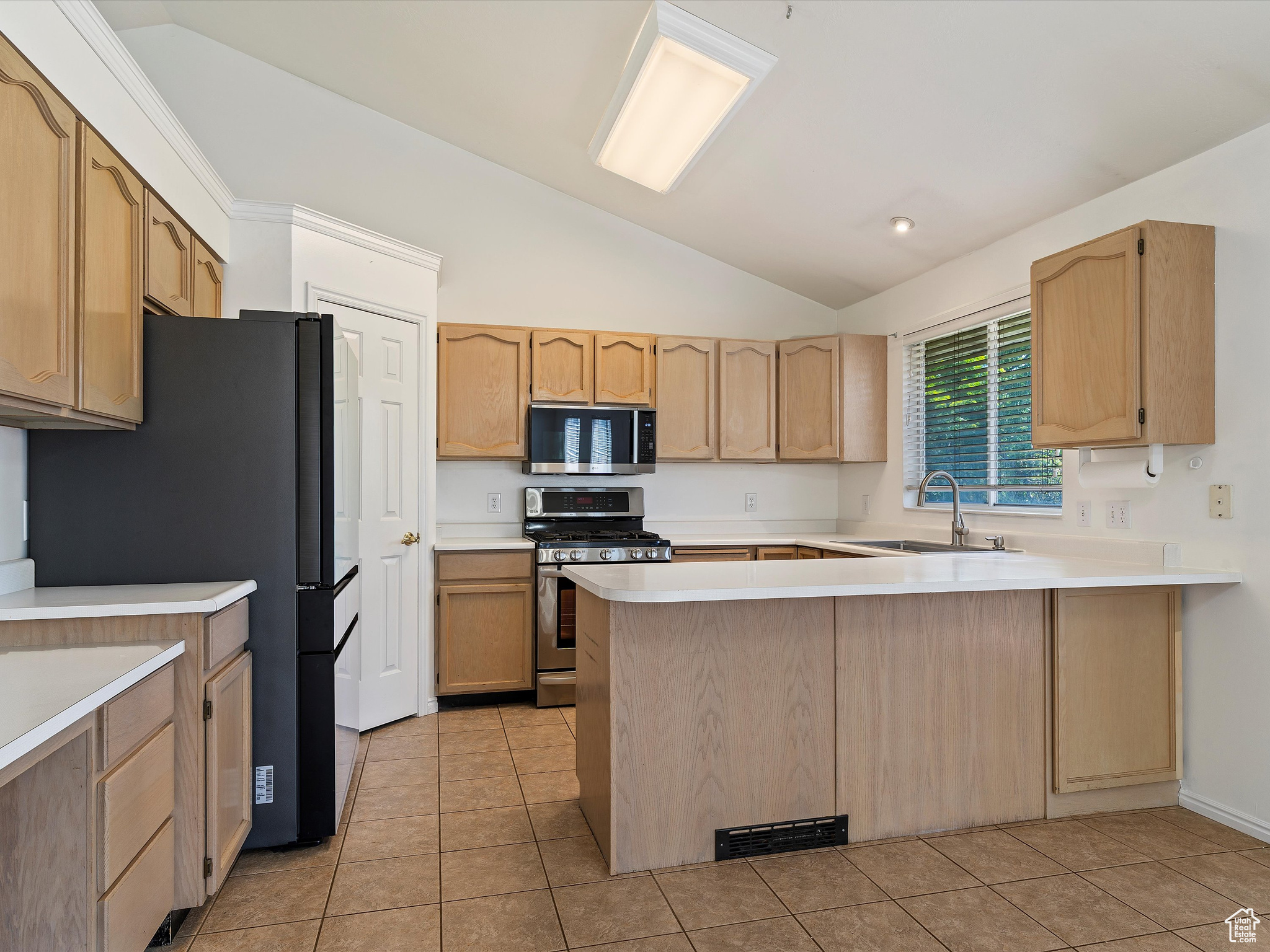 SUNNYSIDE MANOR SUB - Residential