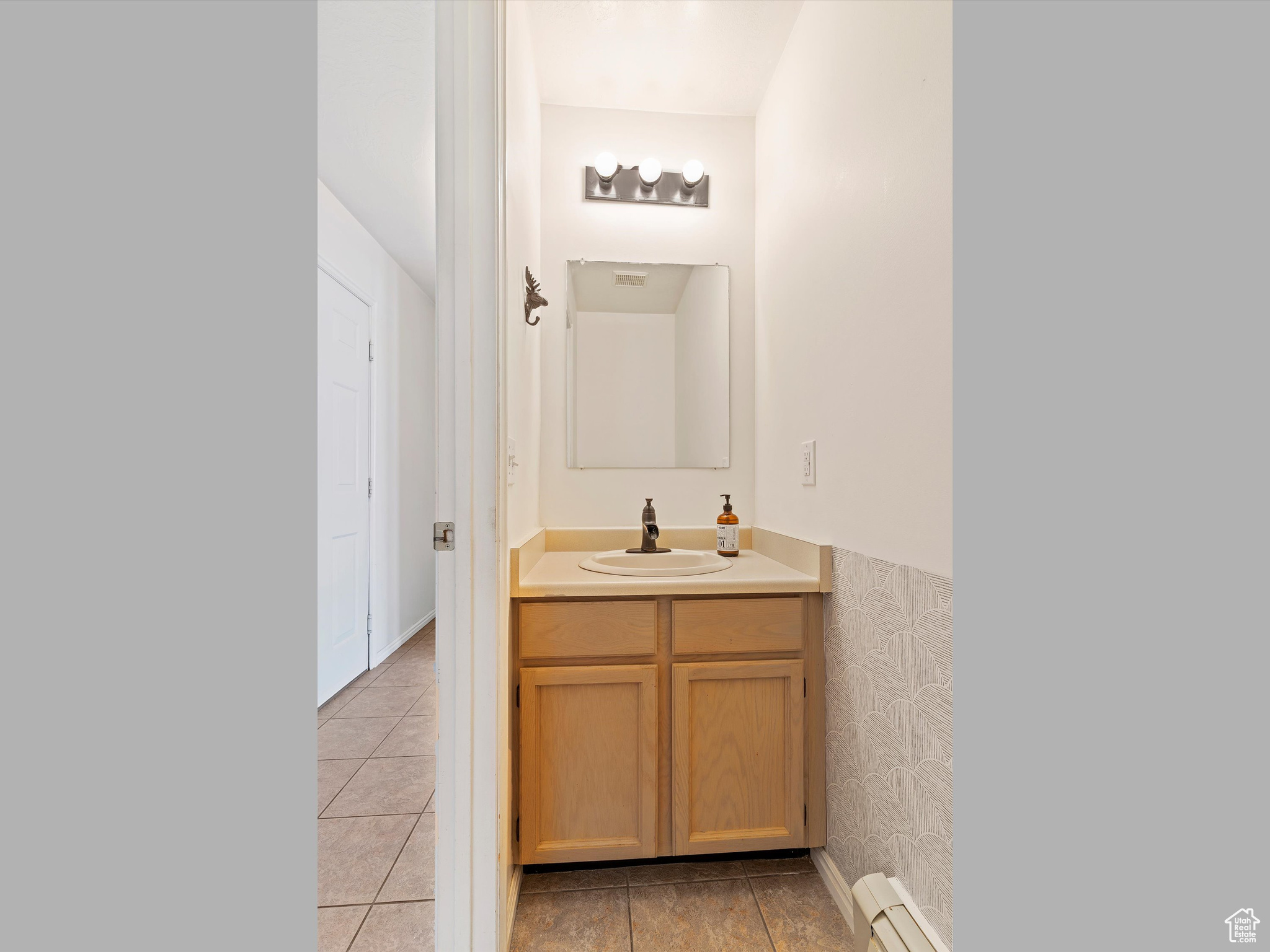 SUNNYSIDE MANOR SUB - Residential