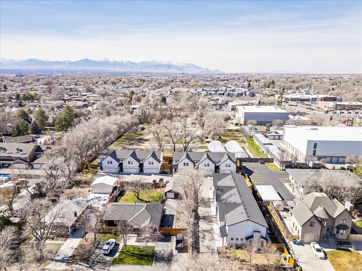 FOX DEN - Residential