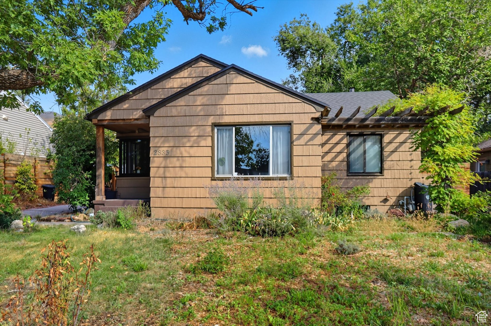 LAKEVIEW HEIGHTS - Residential