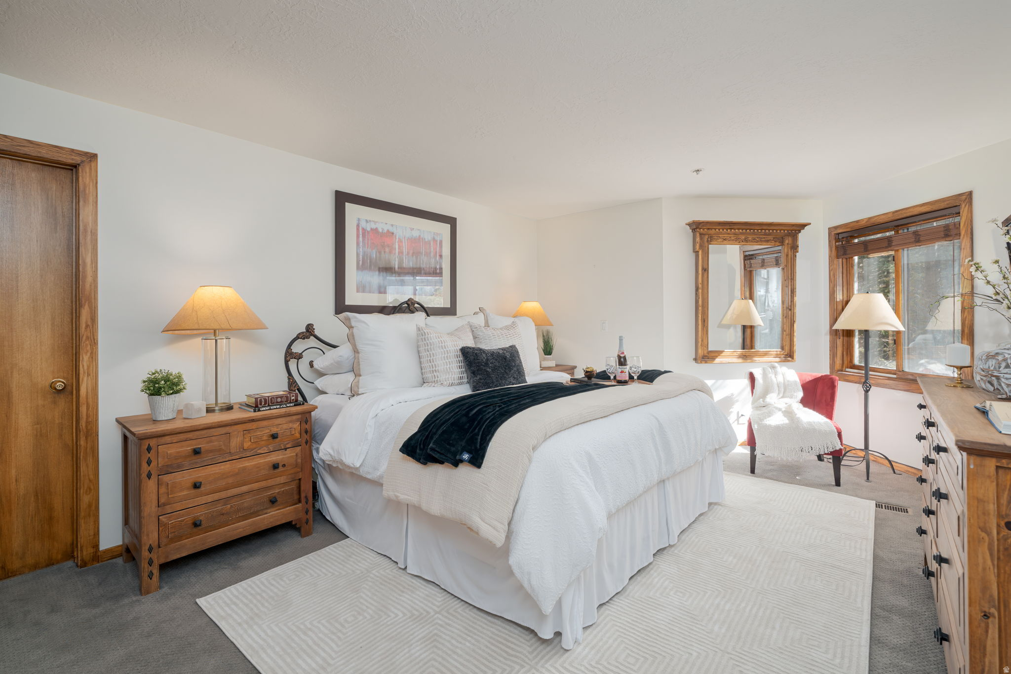 QUEEN ESTHER VILLAGE - Residential