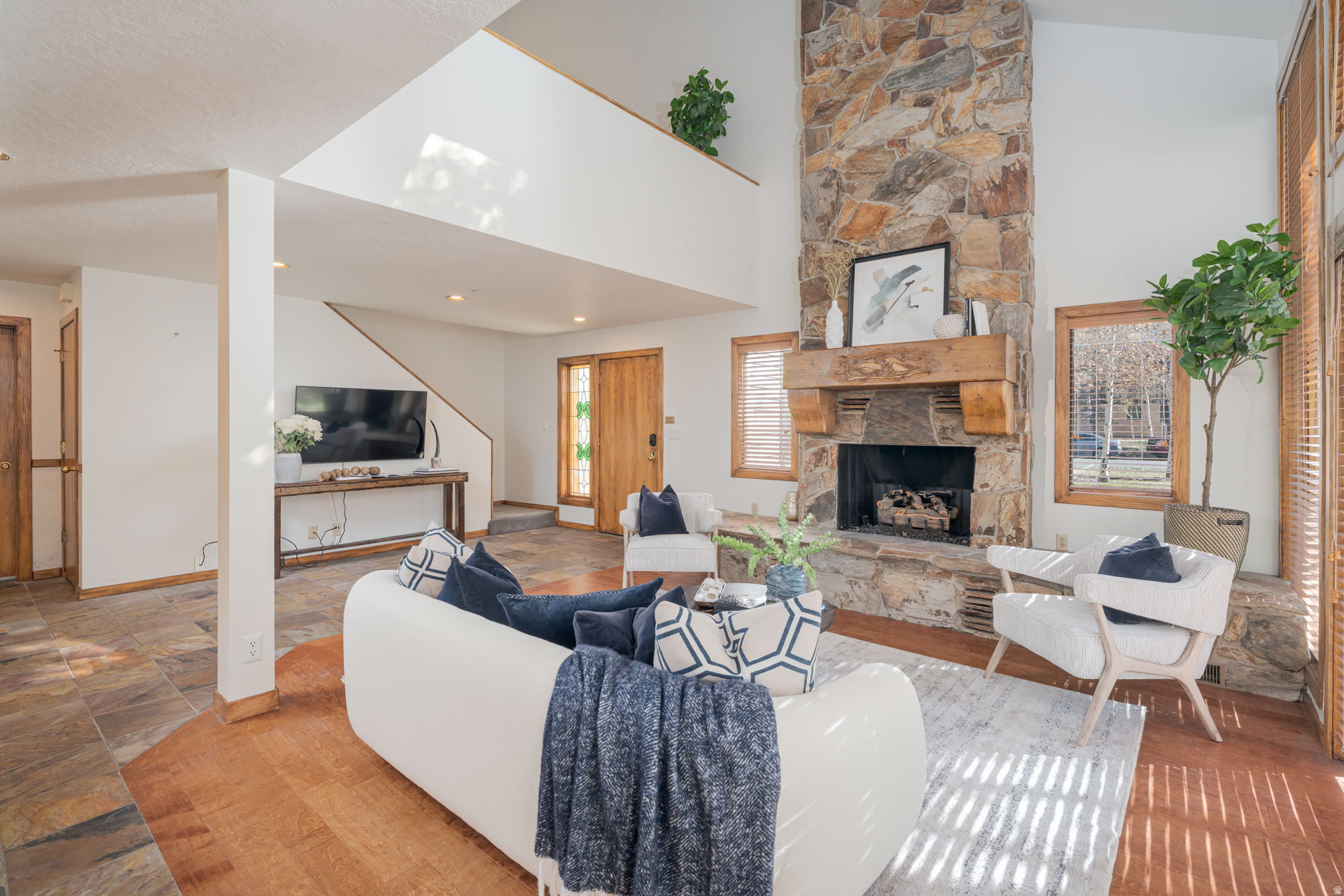 QUEEN ESTHER VILLAGE - Residential