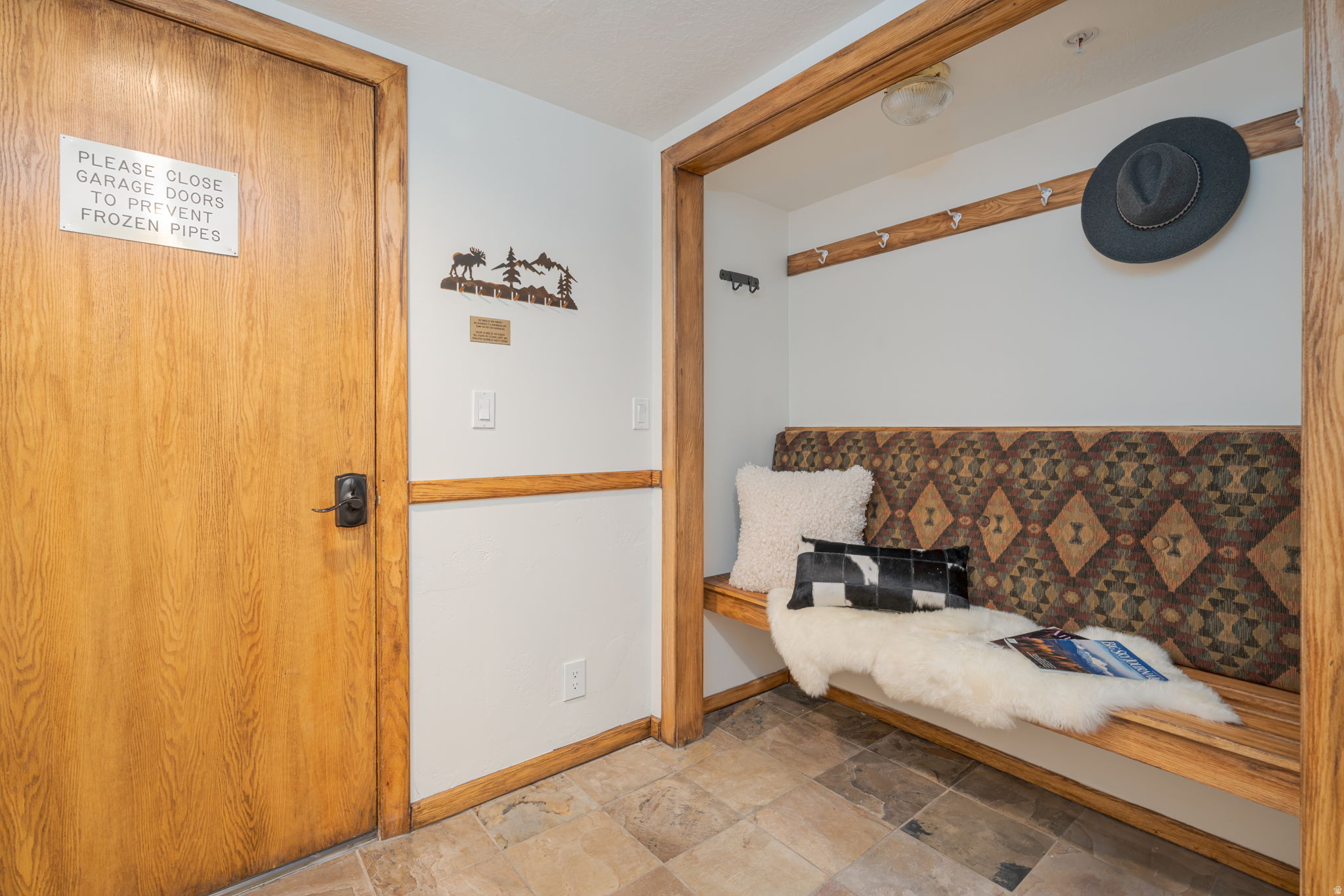 QUEEN ESTHER VILLAGE - Residential