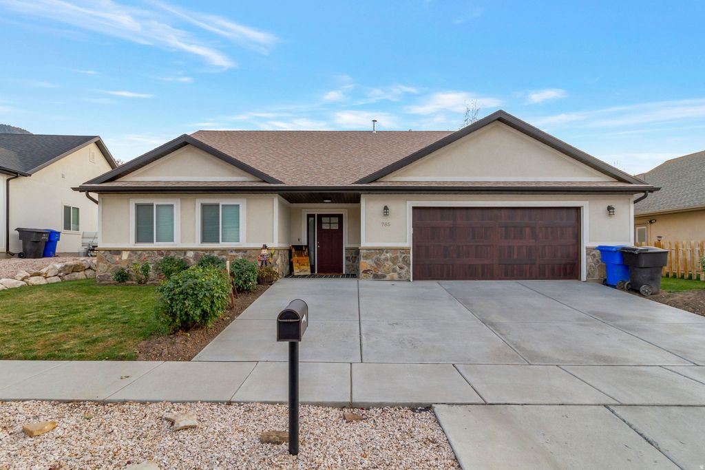 Photo for 785 E 1975 N, North Ogden, UT 84414 (MLS # 2122615)