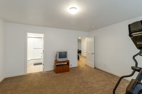 Tiny photo for 785 E 1975 N, North Ogden, UT 84414 (MLS # 2122615)
