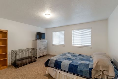 Tiny photo for 785 E 1975 N, North Ogden, UT 84414 (MLS # 2122615)