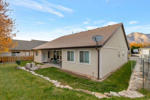 Tiny photo for 785 E 1975 N, North Ogden, UT 84414 (MLS # 2122615)