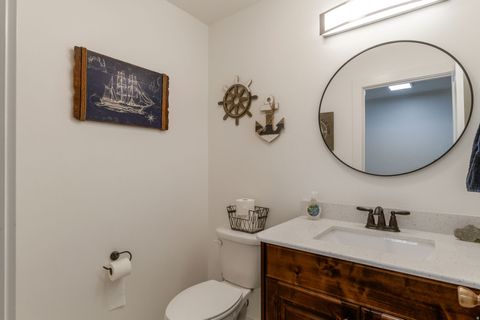 Tiny photo for 785 E 1975 N, North Ogden, UT 84414 (MLS # 2122615)