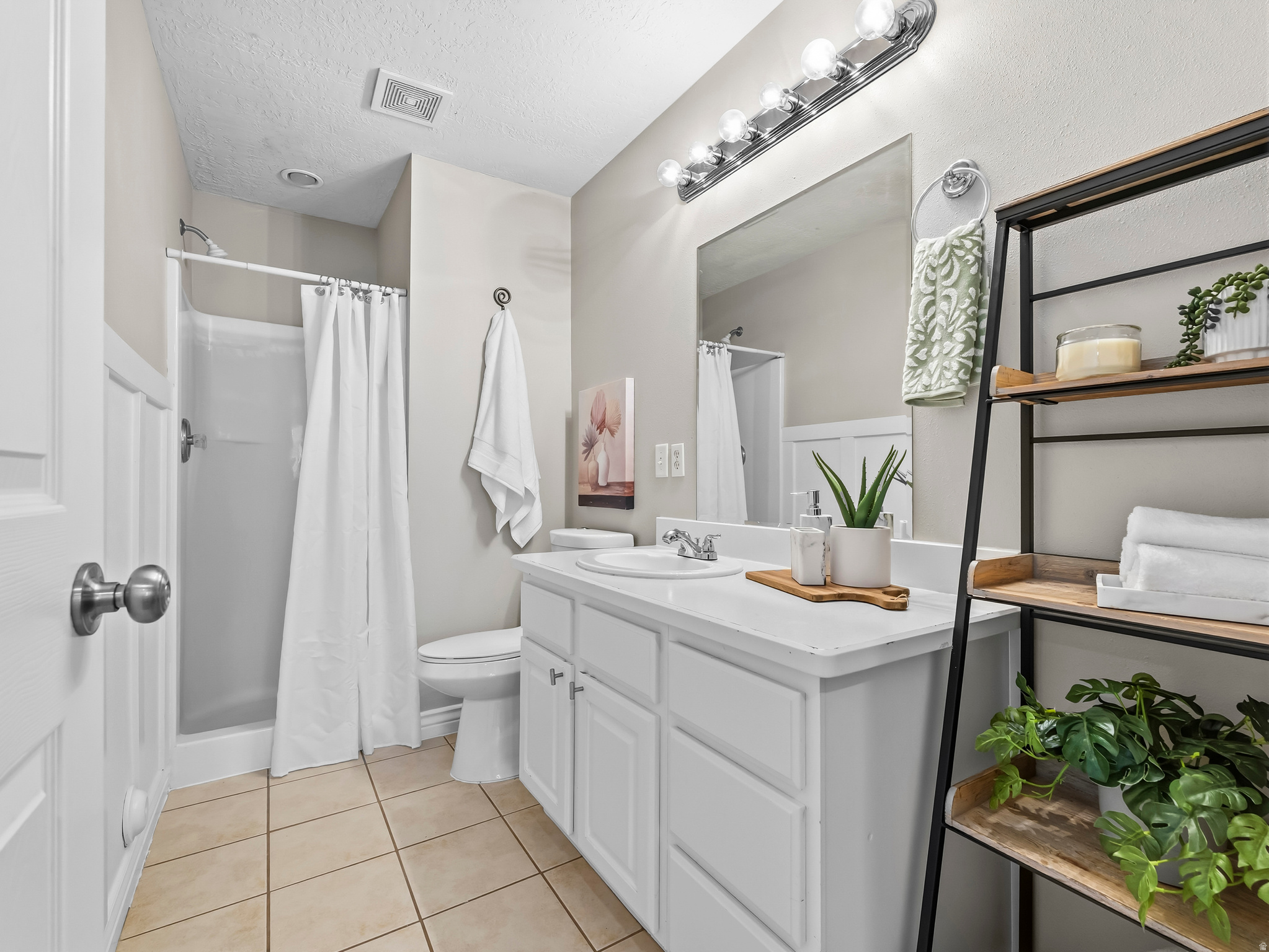 MAGGIES PLACE - Residential