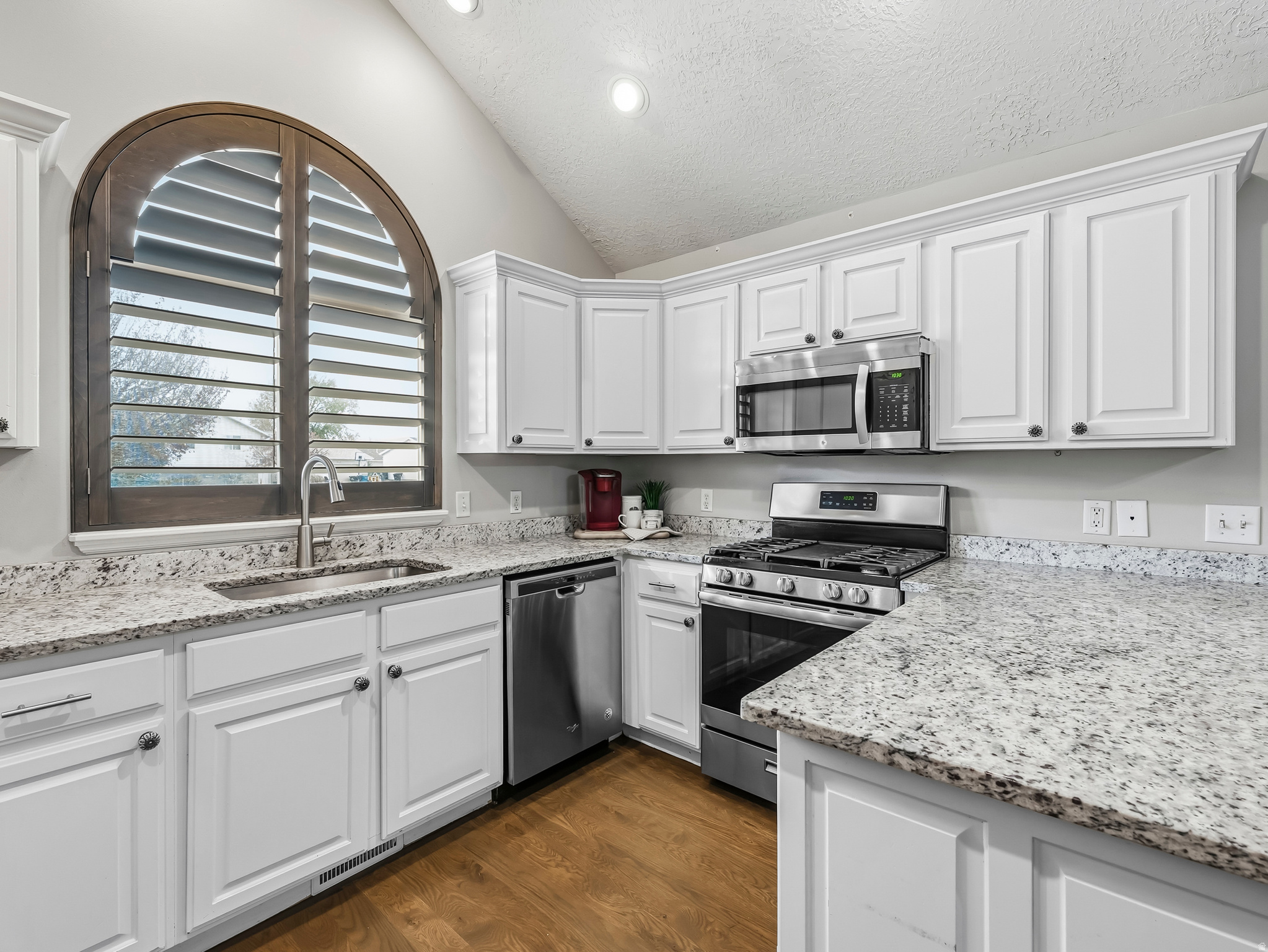 MAGGIES PLACE - Residential