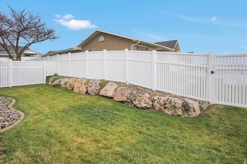 Tiny photo for 1069 E 5600 S, South Ogden, UT 84405 (MLS # 2124033)