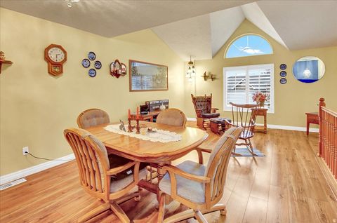 Tiny photo for 1069 E 5600 S, South Ogden, UT 84405 (MLS # 2124033)