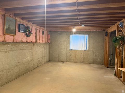 Tiny photo for 1069 E 5600 S, South Ogden, UT 84405 (MLS # 2124033)