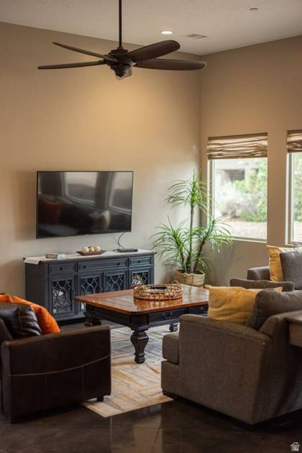 Photo of 3208 S 4900 W, Hurricane, UT 84737 (MLS # 2122766)