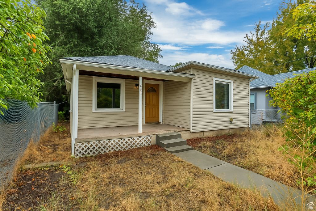 Photo of 611 W BEYNON CT, Midvale, UT 84047 (MLS # 2116388)