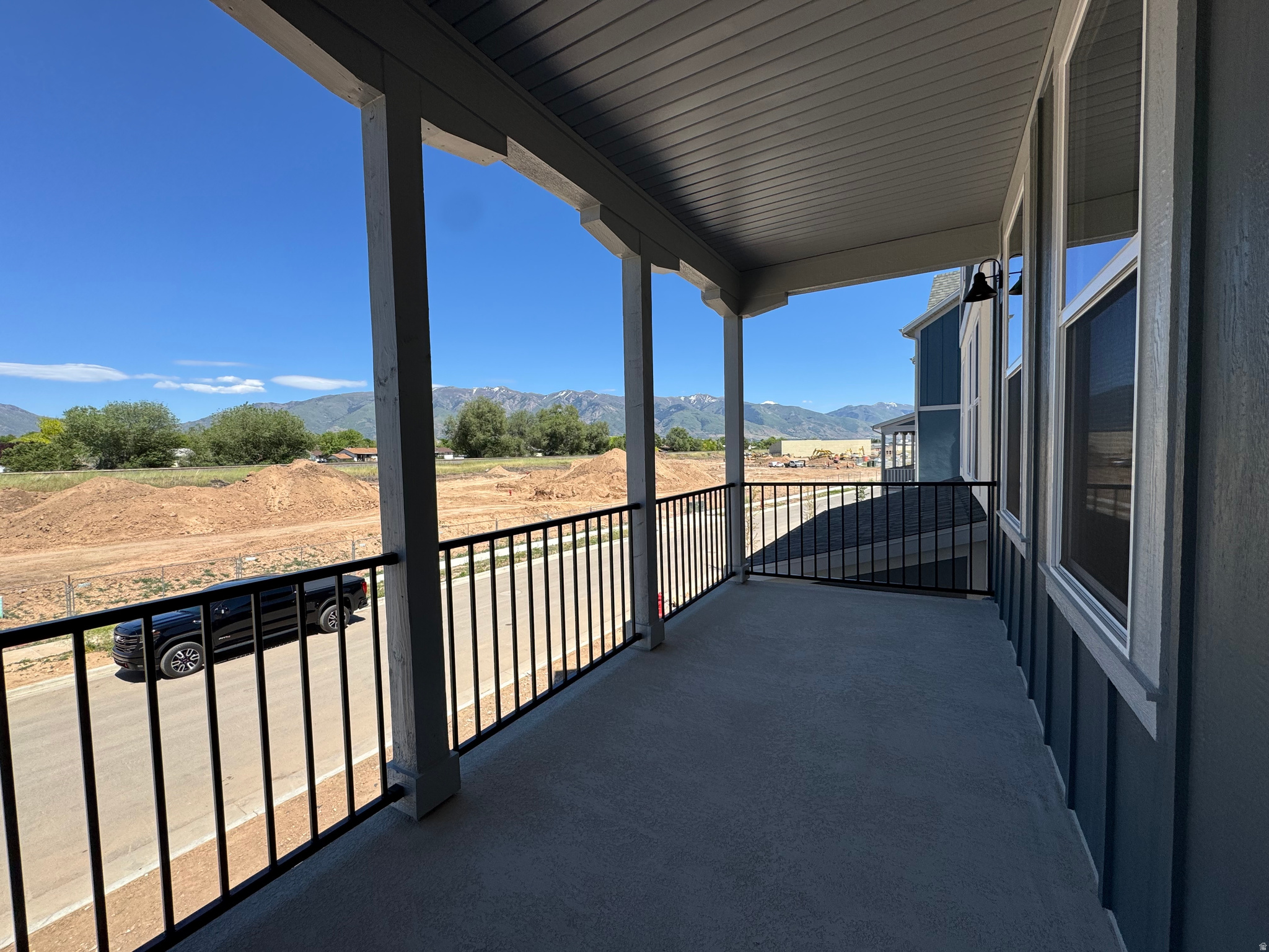 TRAILSIDE - Residential
