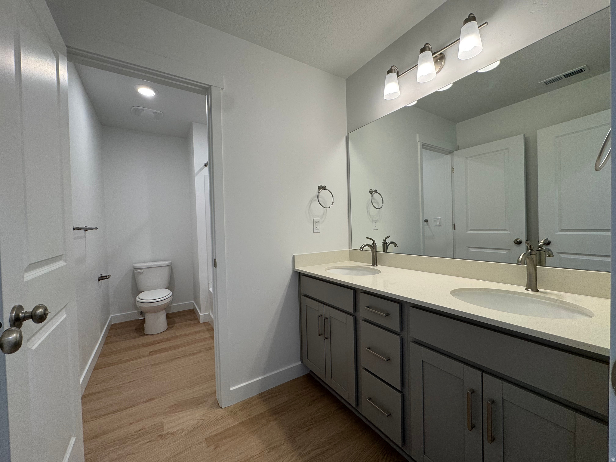 TRAILSIDE - Residential