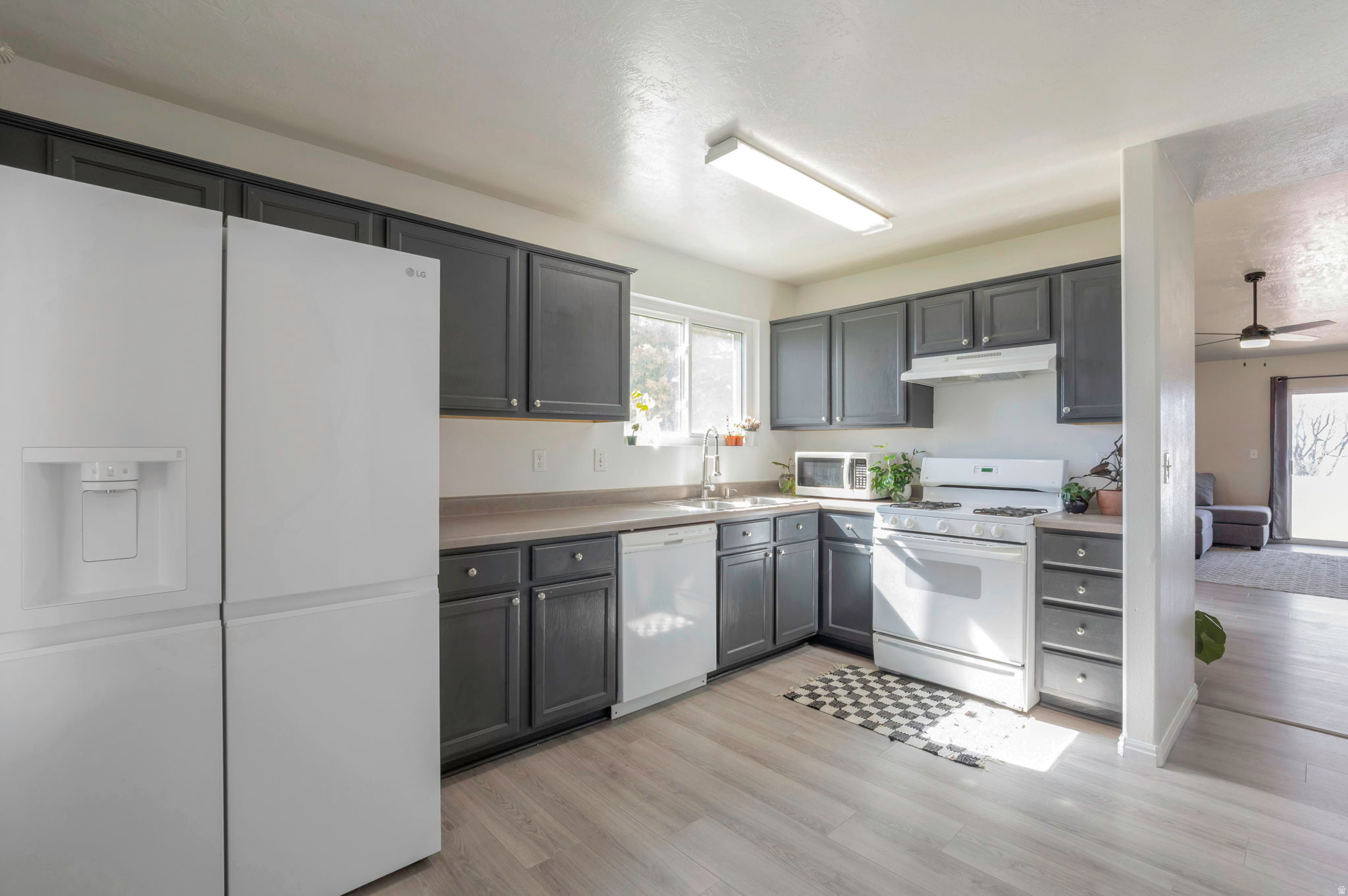 MEADOW CREEK - Residential