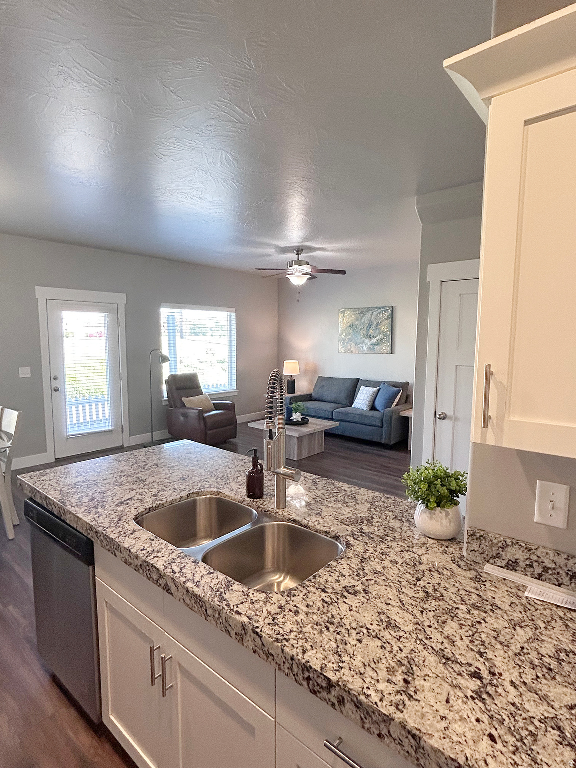 SILVERLAKE - Residential