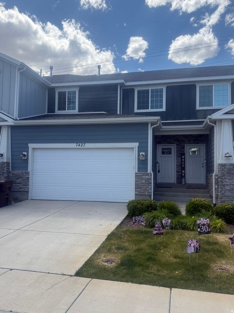 Townhouse For Sale - 7427 N Cottage Ln<br/> Eagle Mountain, UT 84005