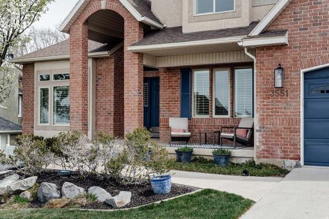 Tiny photo for 3551 S HUNTINGTON DR, Bountiful, UT 84010 (MLS # 2147669)