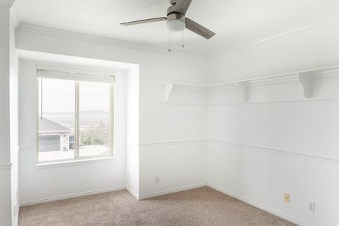 Tiny photo for 3551 S HUNTINGTON DR, Bountiful, UT 84010 (MLS # 2147669)