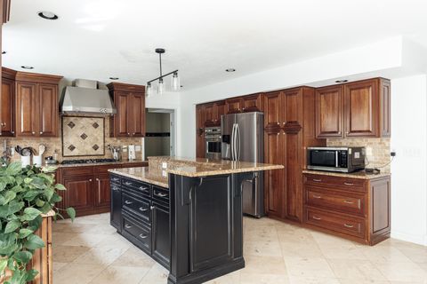 Tiny photo for 3551 S HUNTINGTON DR, Bountiful, UT 84010 (MLS # 2147669)