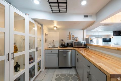 Tiny photo for 861 E MILLBROOK WAY, Bountiful, UT 84010 (MLS # 2095183)