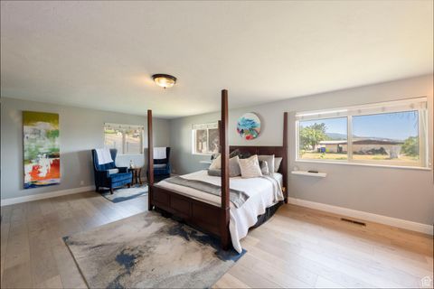 Tiny photo for 861 E MILLBROOK WAY, Bountiful, UT 84010 (MLS # 2095183)