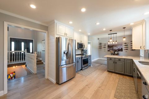 Tiny photo for 861 E MILLBROOK WAY, Bountiful, UT 84010 (MLS # 2095183)