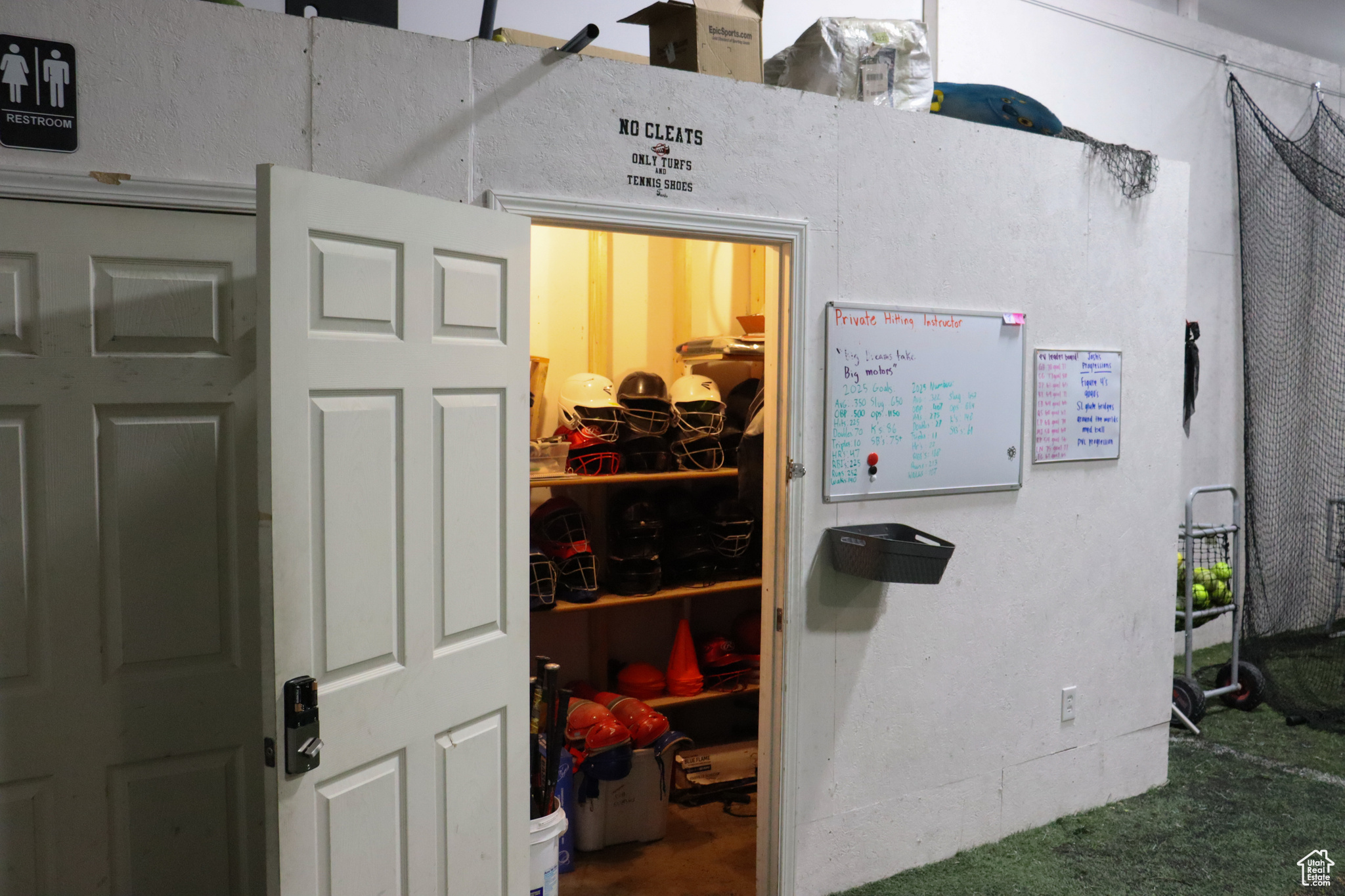 CACHE PINES - Commercial Sale