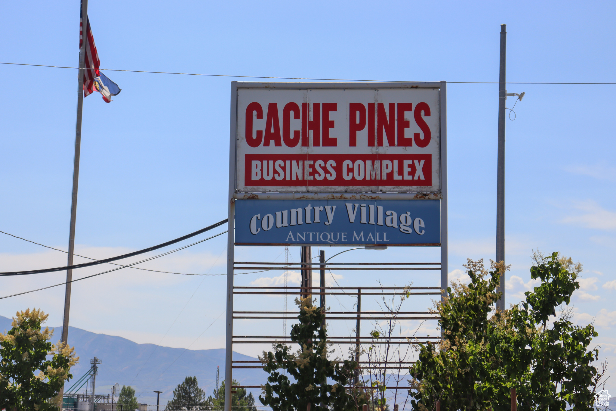 CACHE PINES - Commercial Sale